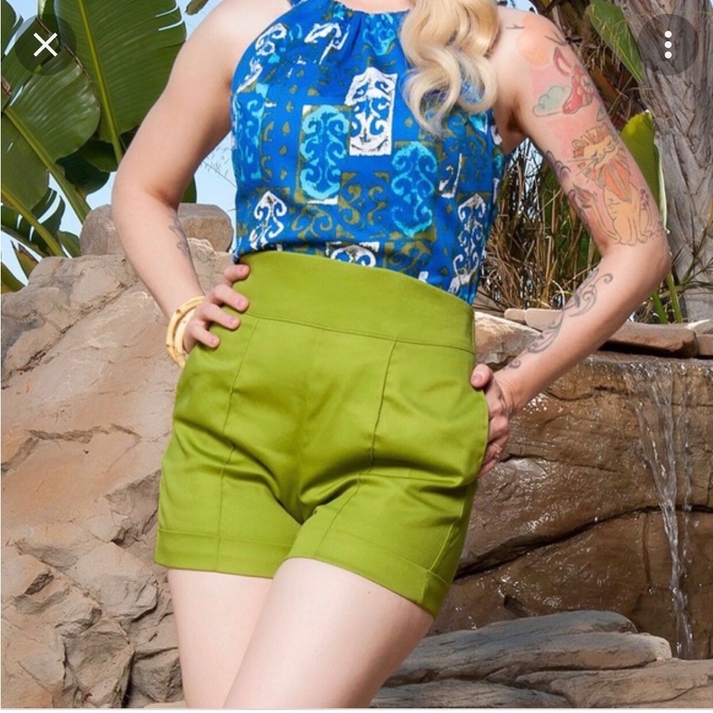 Pinup Couture SMALL Green High Waisted Shorts